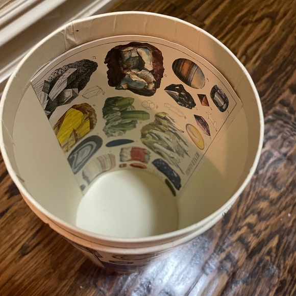 UNOPENED, New Vintage Mineralogy Puzzle in Tube - Picture 5 of 6